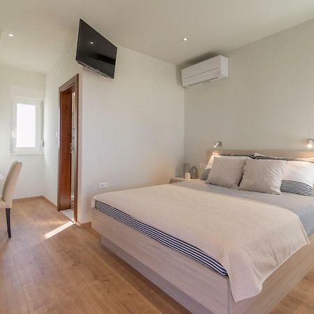 Appartamento Studio apartman Rosa Zaton  Esterno foto