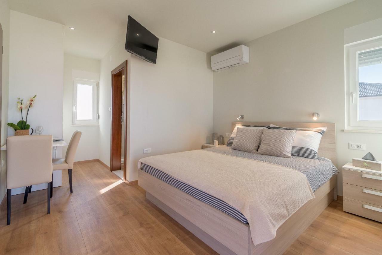 Appartamento Studio apartman Rosa Zaton  Esterno foto